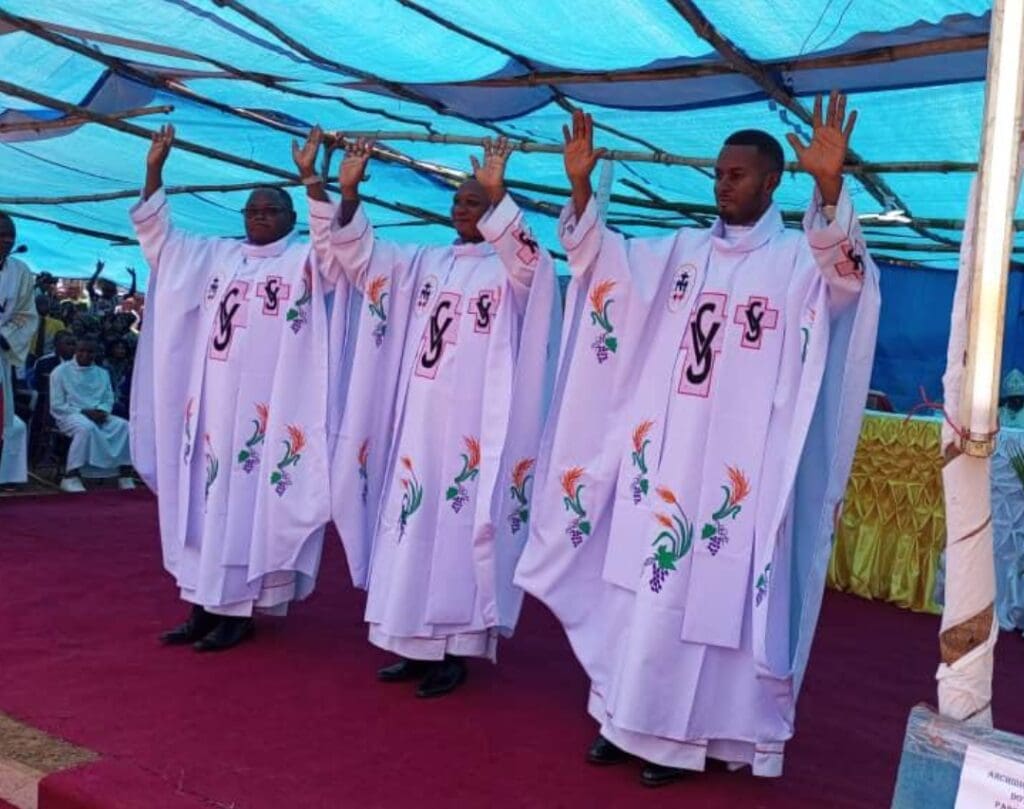 Tres nuevos sacerdotes en la Provincia del Congo