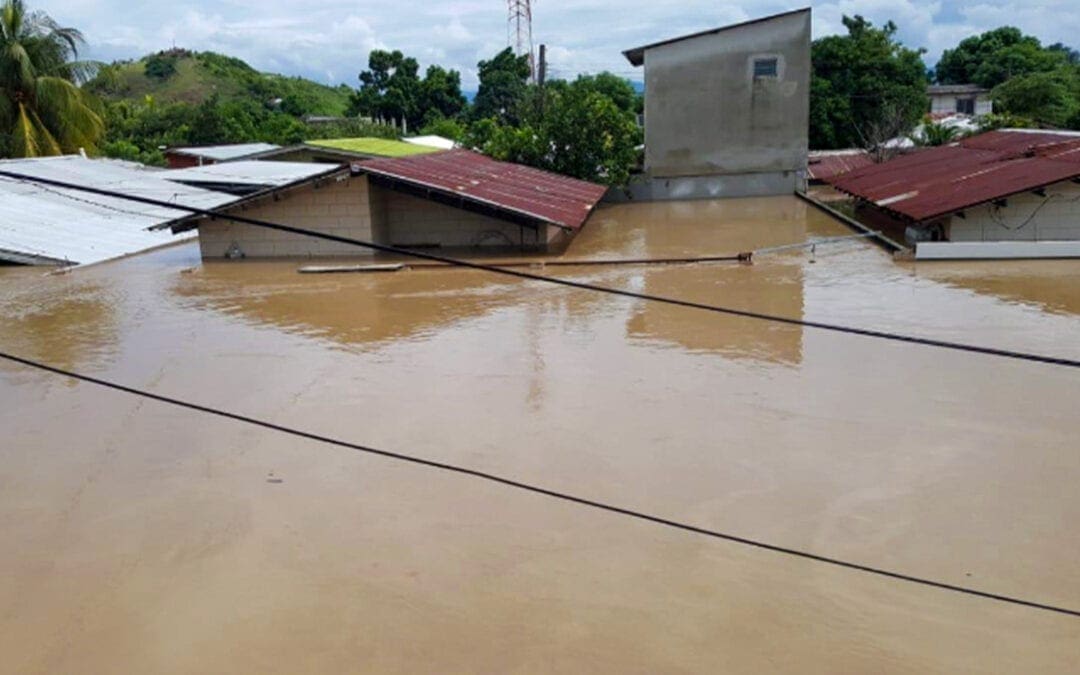 Hurricane Eta Reaches Honduras