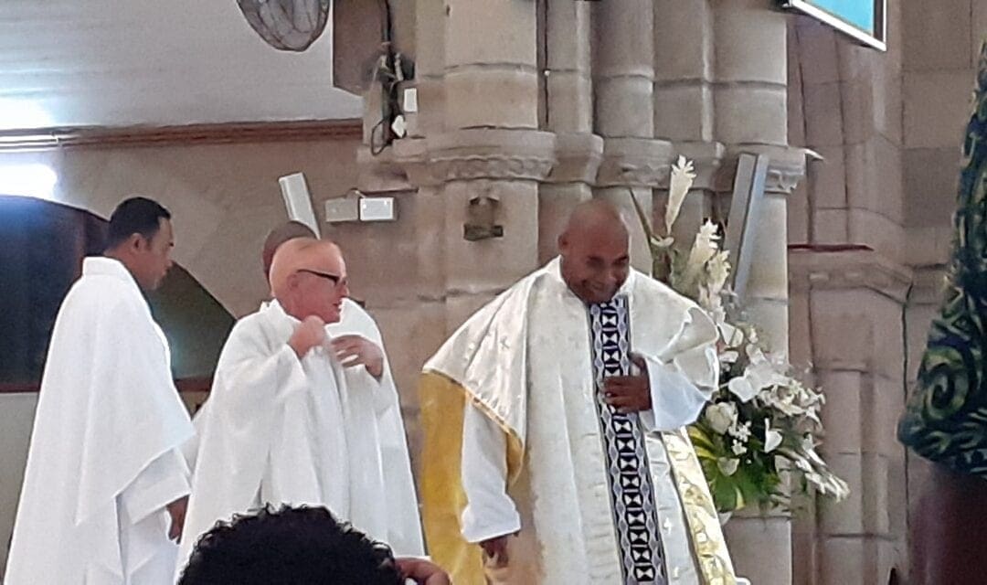 Nouveaux prêtres à Fidji
