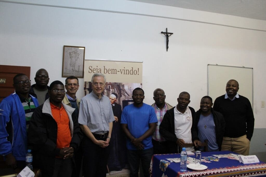 P. Tomaz Mavric, CM avec les membres de la Commission de formation :(ministère des vocations, propédeutique, philosophie et théologie, séminaire interne)